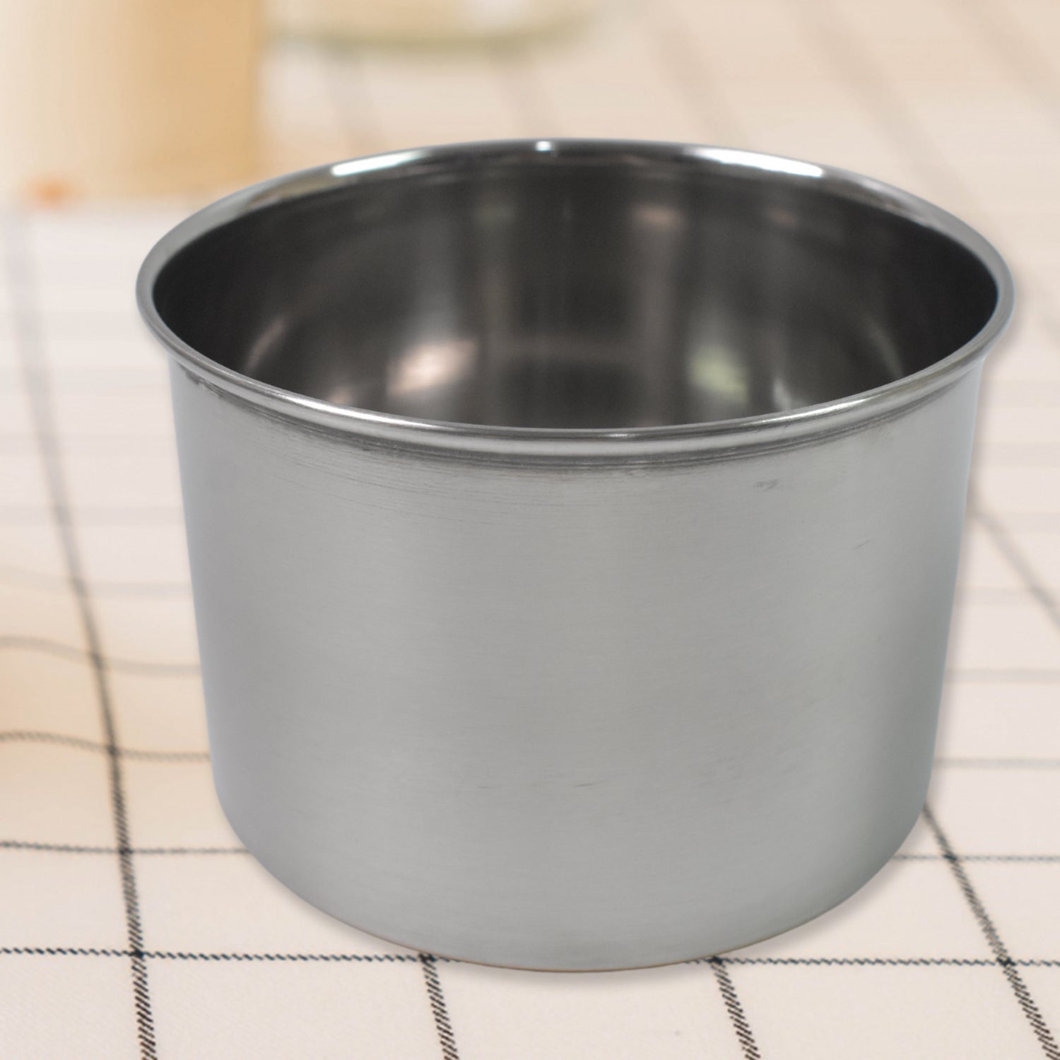 Multipurpose Stainless Steel Airtight Containers with See Through Lid (1 Pc / 500 ML) Multipurpose Stainless Steel Airtight Containers with See Through Lid (1 Pc / 500 ML)